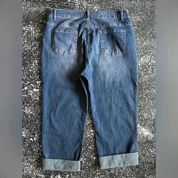 Ripped Curvy Jeans Sz 14 (XL) - Picture 2 of 4